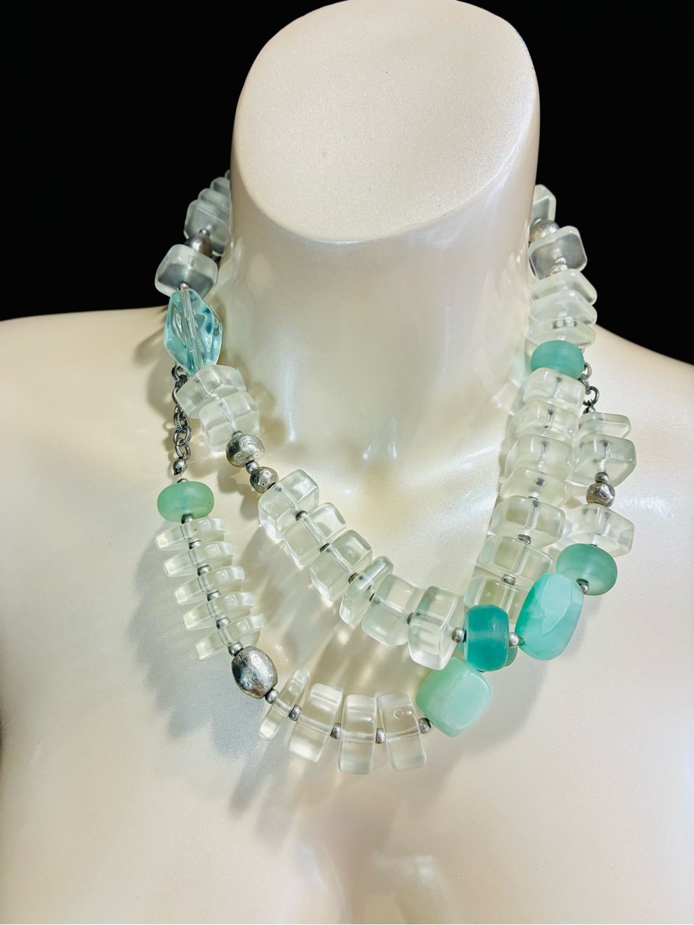 Aqua &Clear Lucite Chunky Beaded Necklace Ice Cubes Summertime Vacation Chic